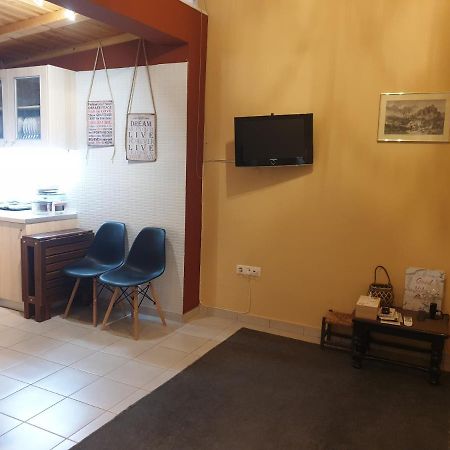 Angeliki'S Apartment Athens Ngoại thất bức ảnh